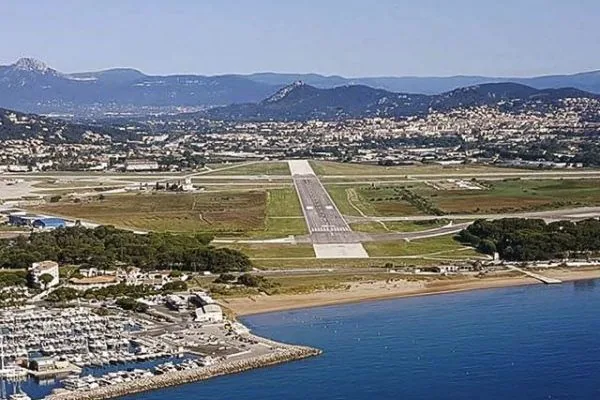 Aéroport de Toulon Hyères